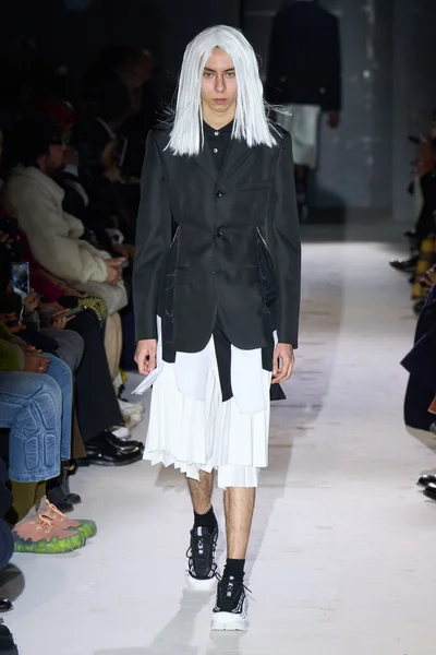Look 8